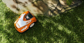 Эксперты: спрос на роботы-газонокосилки вырастет на 12,15% с 2021 по 2027 гг